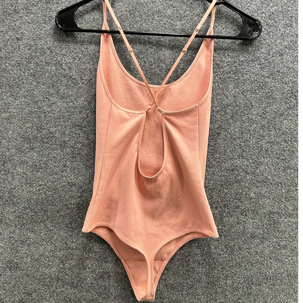 Aritzia Babaton Ribbed Open Back Bodysuit Peach Coral Pink Small GNR0-1271-28